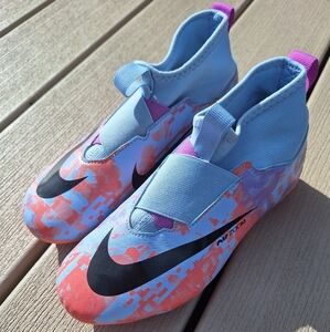 Girls soccer cleats